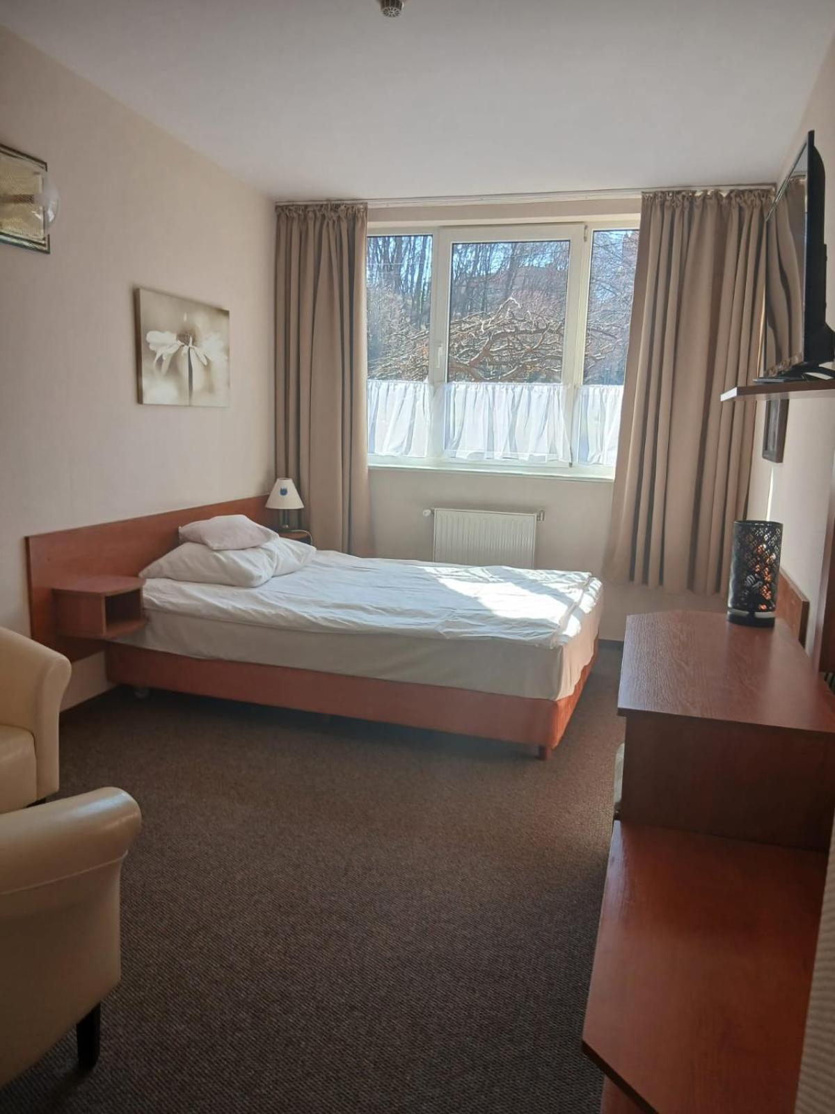 Hotel Kopernik Фромборк Екстериор снимка
